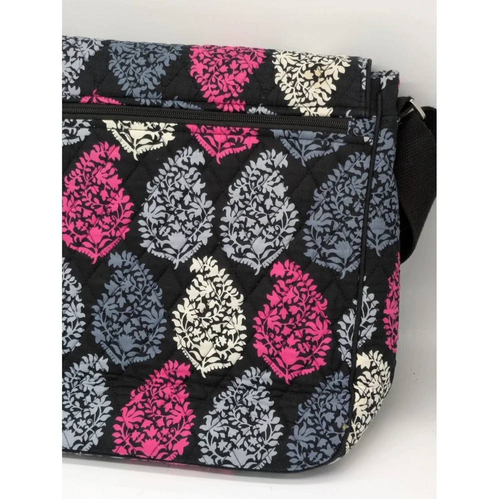 Vera Bradley Quilted Messenger Laptop Bag Pink Gray Black Floral 15x12x4